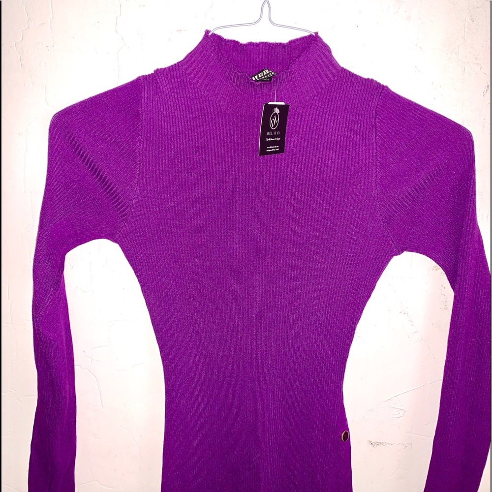 NEW SWEATER DRESS - Picture 4 of 4